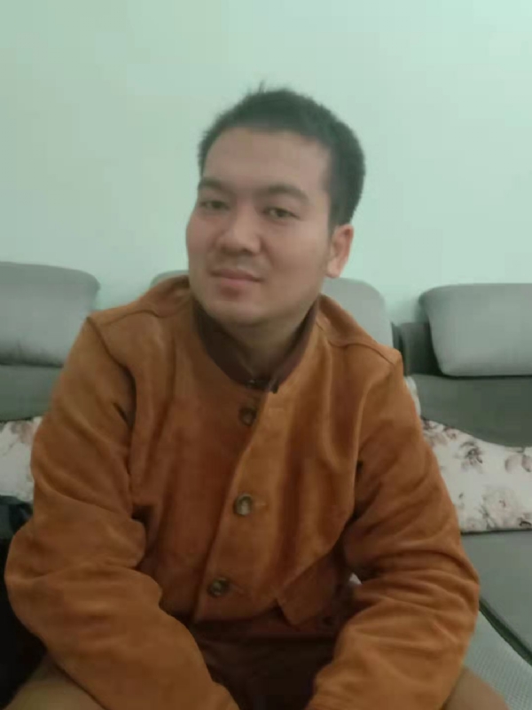 艺民的第一张照片--桂林相亲服务中心