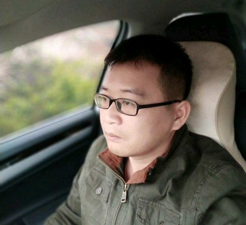 海风吹动你的心的第一张照片--桂林相亲服务中心