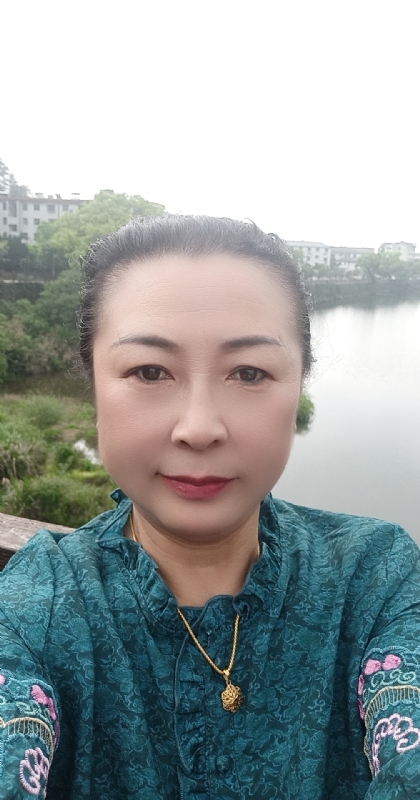 雨中情的第一张照片--桂林相亲服务中心