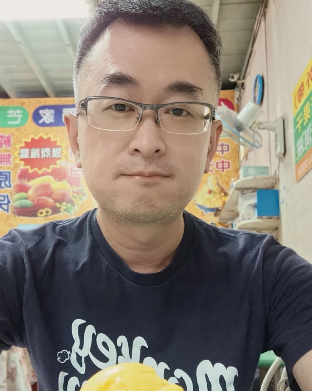 感感的第一张照片--桂林相亲服务中心