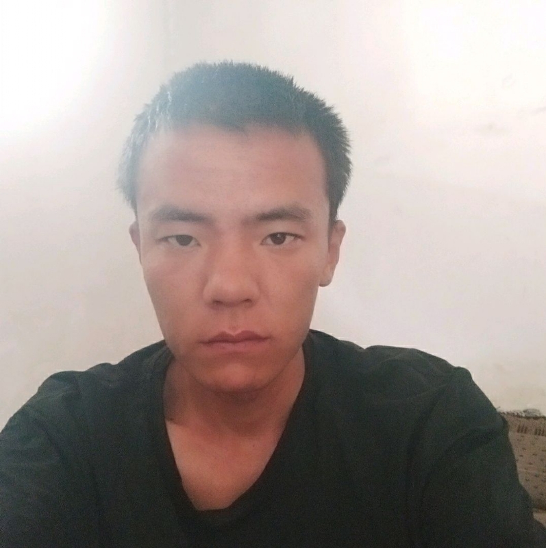 哦哦的第一张照片--桂林相亲服务中心