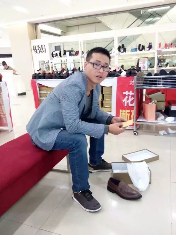 借我你的手的第一张照片--桂林相亲服务中心