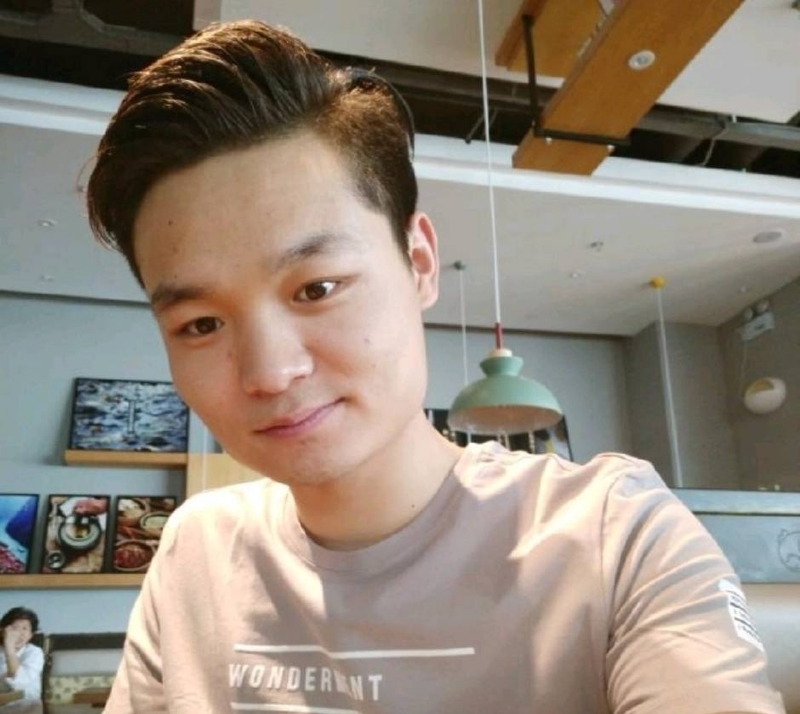 裴海洋的第一张照片--桂林相亲服务中心