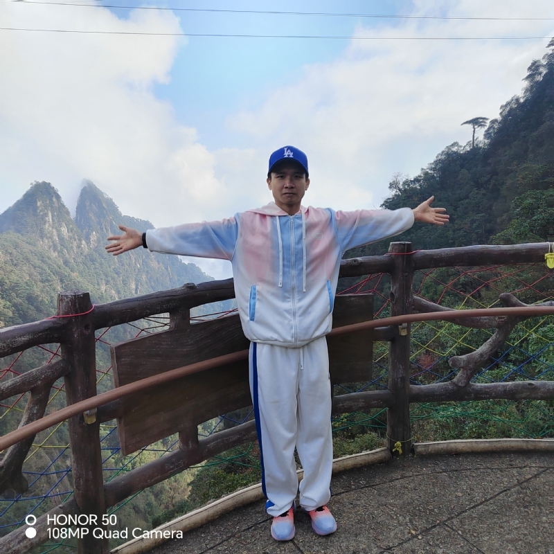 明明的第一张照片--桂林相亲服务中心