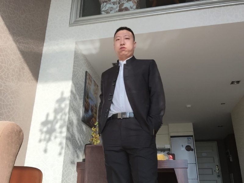 雅小炁的第一张照片--桂林相亲服务中心