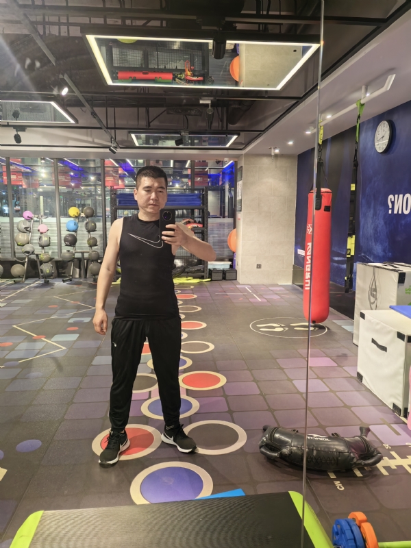 哈哈哈哈哈的第一张照片--桂林相亲服务中心