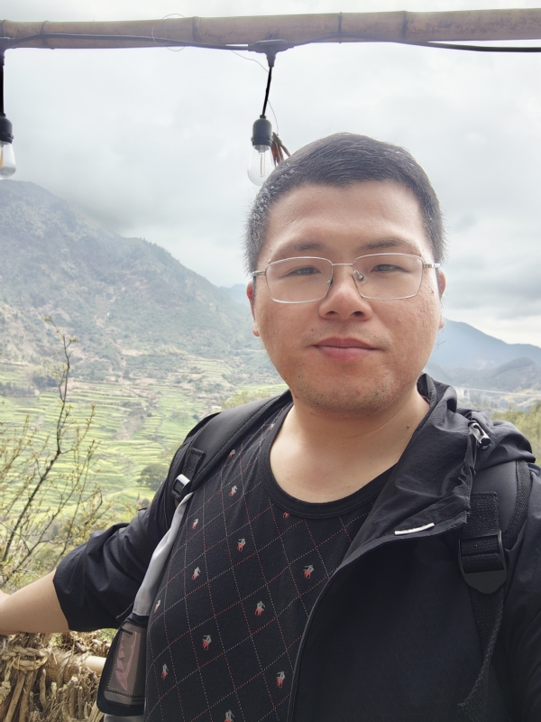青山的第三张照片--桂林相亲服务中心
