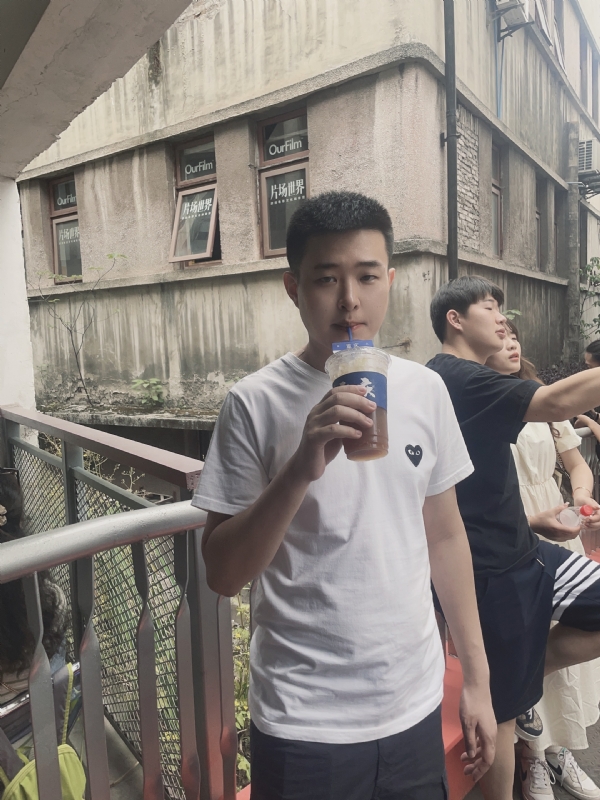 尚龙的第二张照片--桂林相亲服务中心