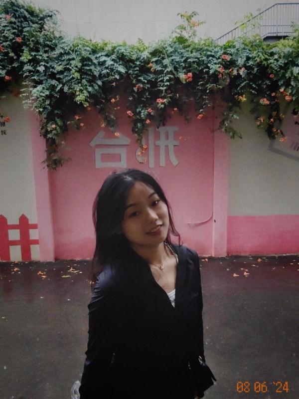 范范的丸子头的第一张照片--桂林相亲服务中心