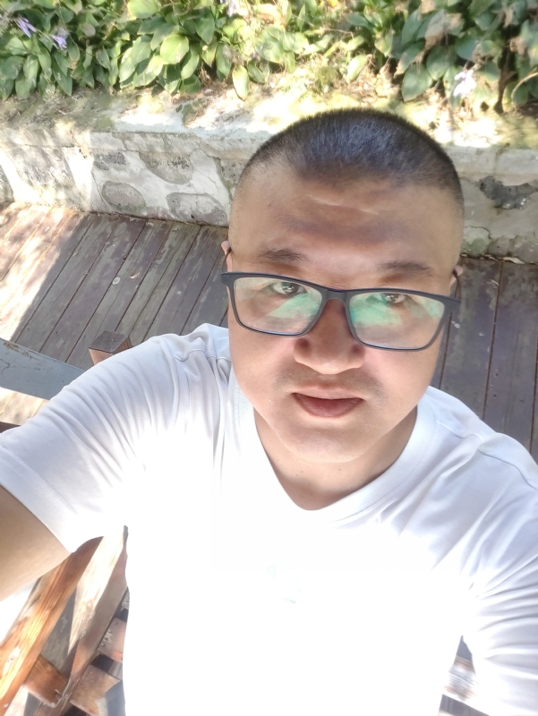 羊十八的第一张照片--桂林相亲服务中心