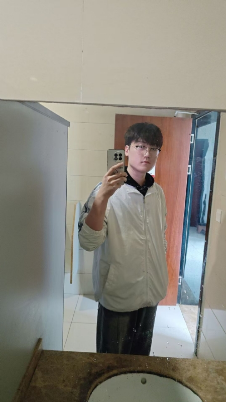 高大毛的第一张照片--桂林相亲服务中心