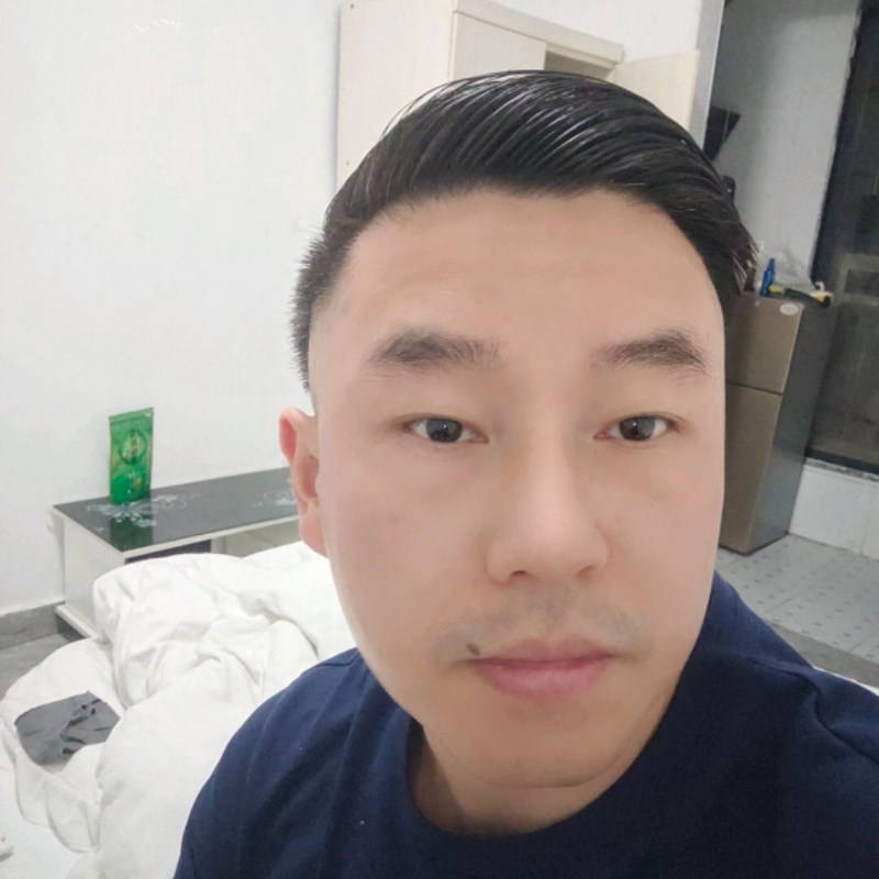 Poluk秦的第一张照片--桂林相亲服务中心