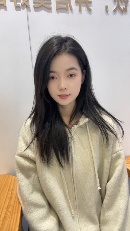 草莓奶昔的第一张照片--桂林相亲服务中心