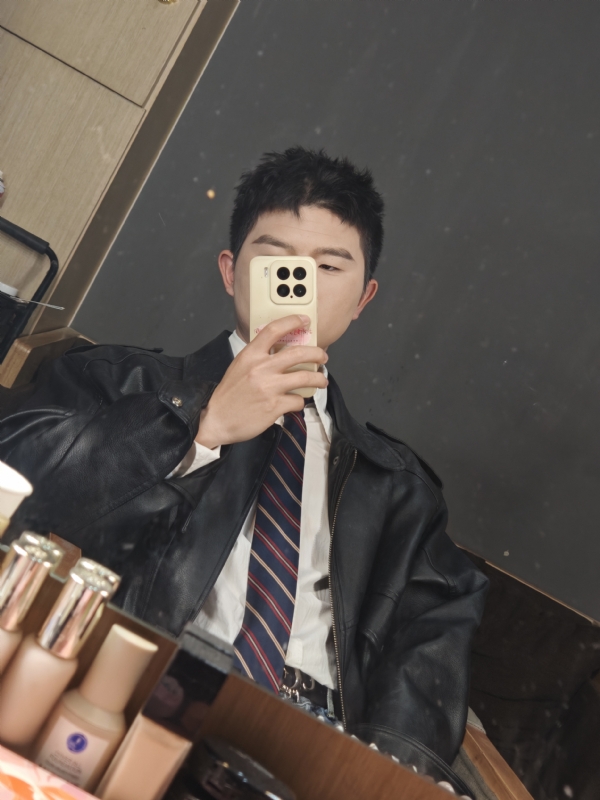 郝天翔的第一张照片--桂林相亲服务中心