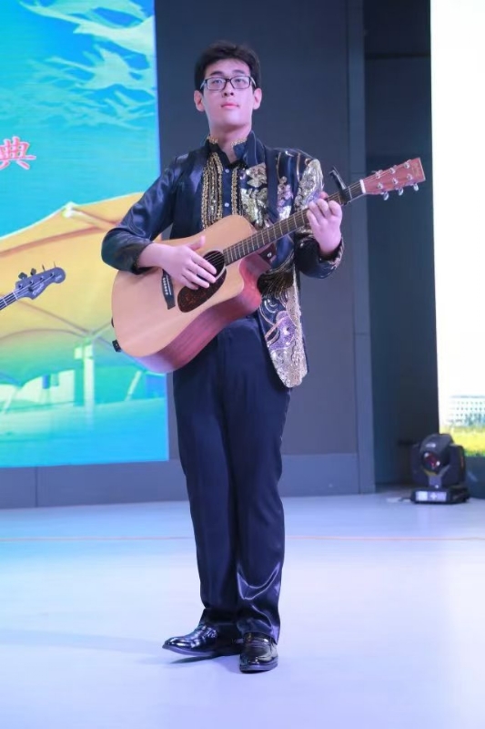 一叶知秋ZG的第一张照片--桂林相亲服务中心
