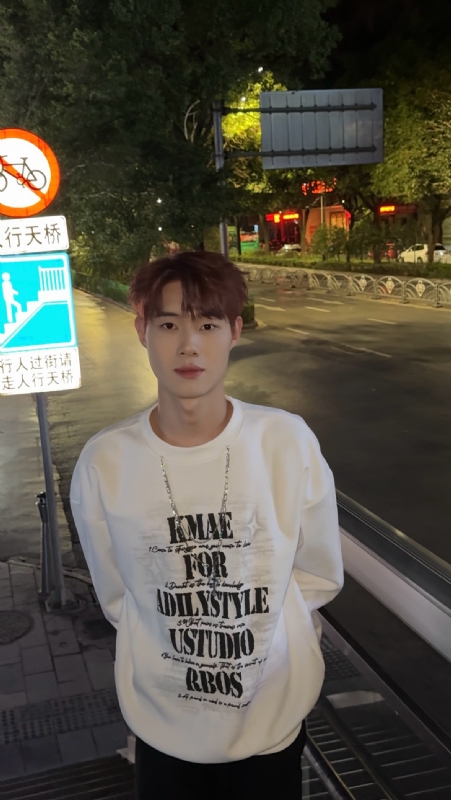 与宇的第一张照片--桂林相亲服务中心