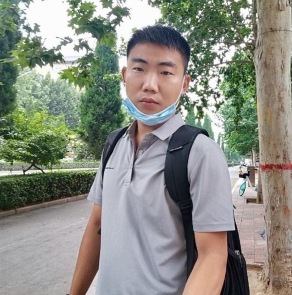 90年男征婚的第一张照片--桂林相亲服务中心