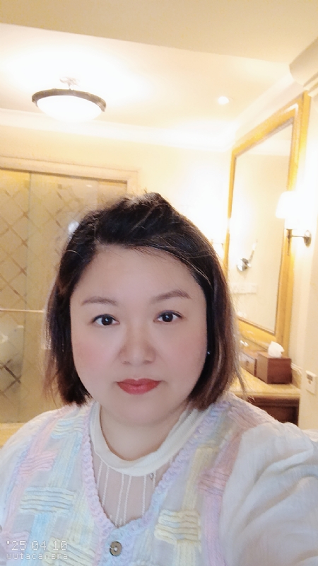 衎静玲瓏的第二张照片--桂林相亲服务中心
