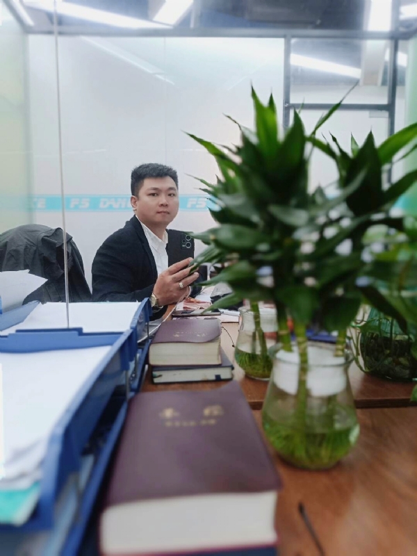 杨某人的第一张照片--桂林相亲服务中心