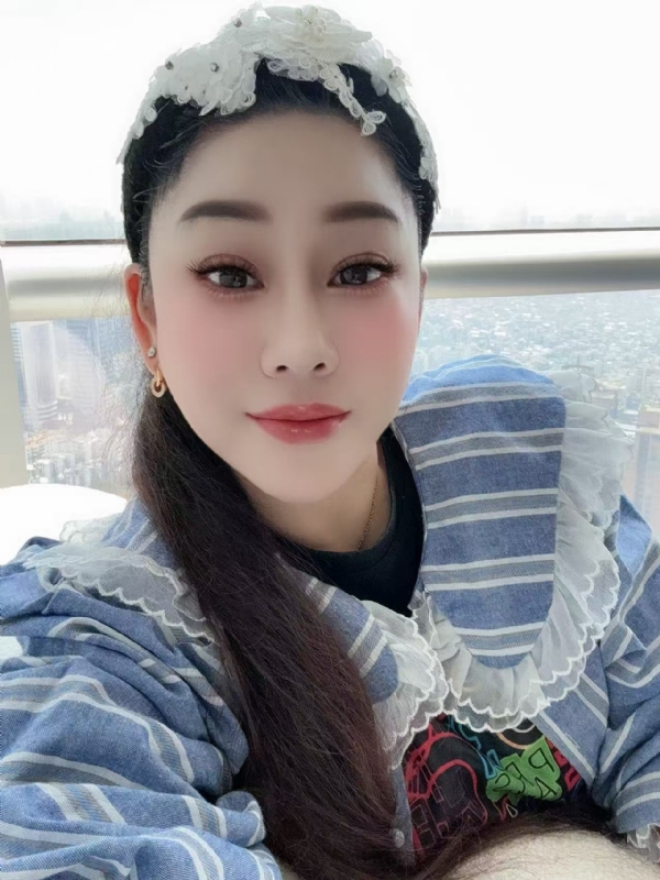 萱草沐晴的第一张照片--桂林相亲服务中心