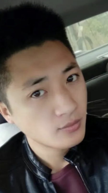 小汤米的第二张照片--桂林相亲服务中心