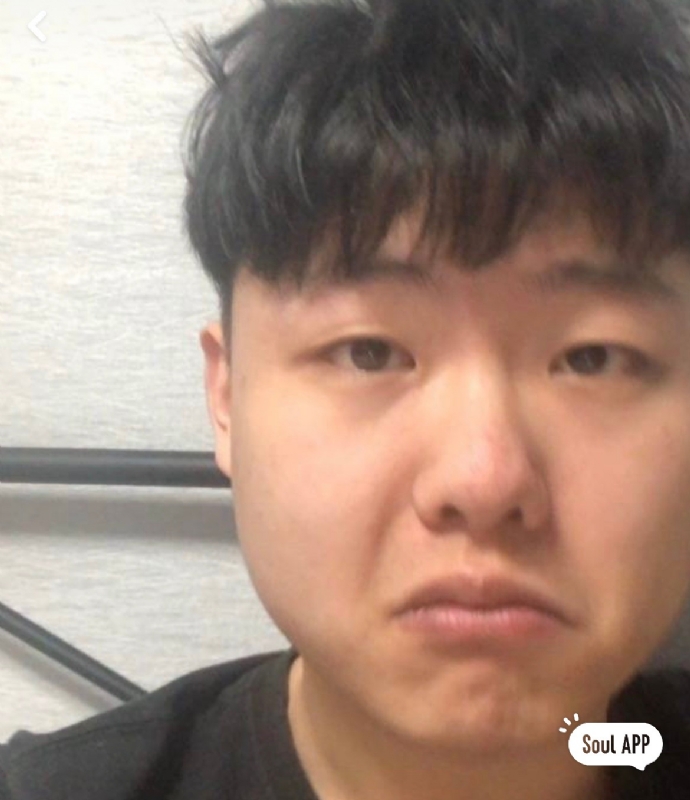方方正正的第一张照片--桂林相亲服务中心