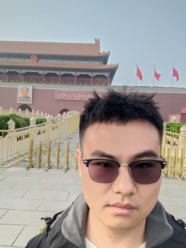 喧嚣的风的第一张照片--桂林相亲服务中心