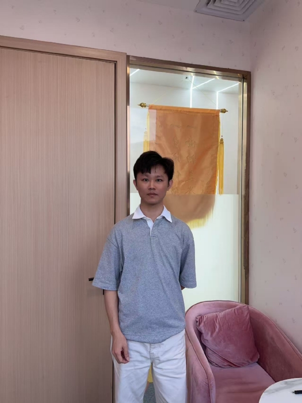 小叶子的第一张照片--桂林相亲服务中心