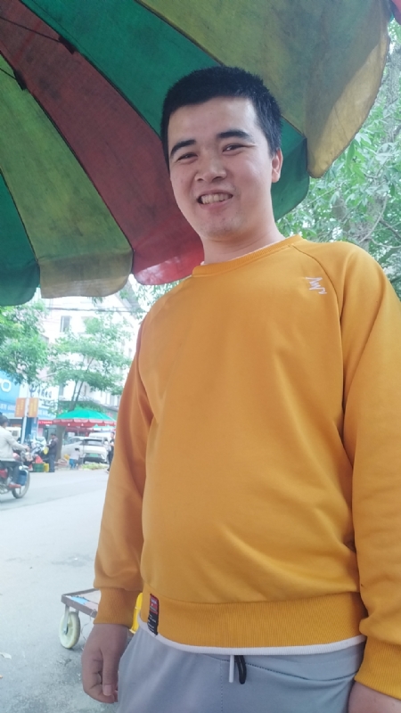 海中寻花柳的第一张照片--桂林相亲服务中心