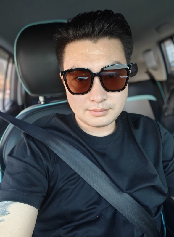 凡哥的第一张照片--桂林相亲服务中心