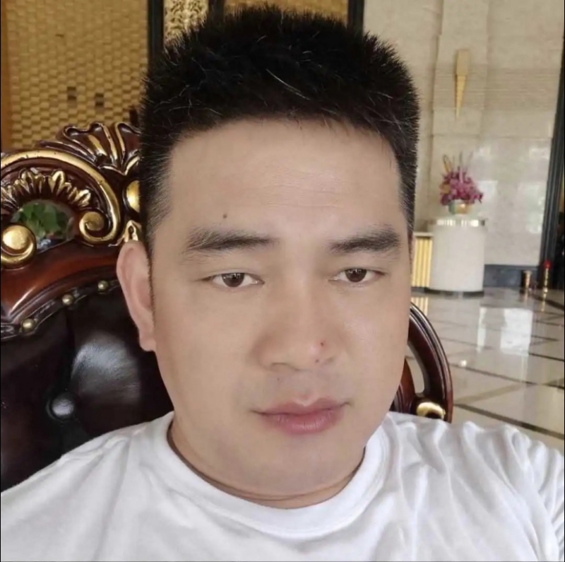 随风的第一张照片--桂林相亲服务中心