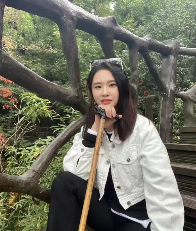 琪琪的第一张照片--桂林相亲服务中心