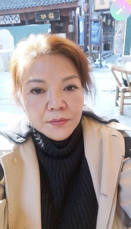 宛霞的第二张照片--桂林相亲服务中心