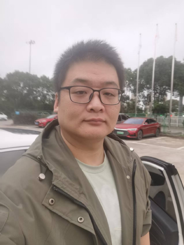 Russell的第一张照片--桂林相亲服务中心