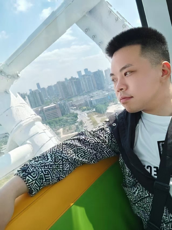 唐山相亲的第三张照片--桂林相亲服务中心