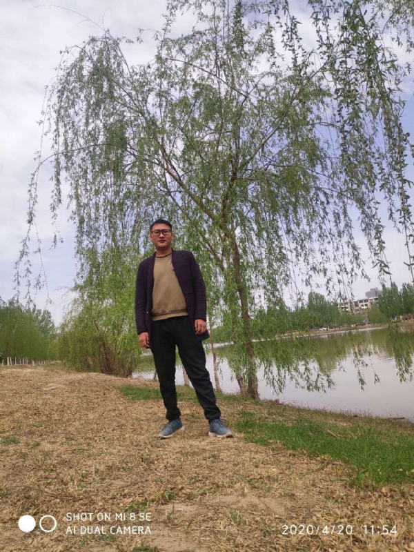 风中的烟头的第一张照片--桂林相亲服务中心