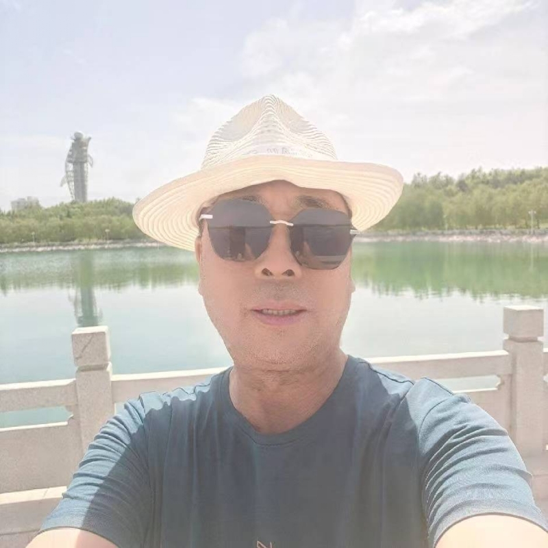 有钱人的第一张照片--桂林相亲服务中心