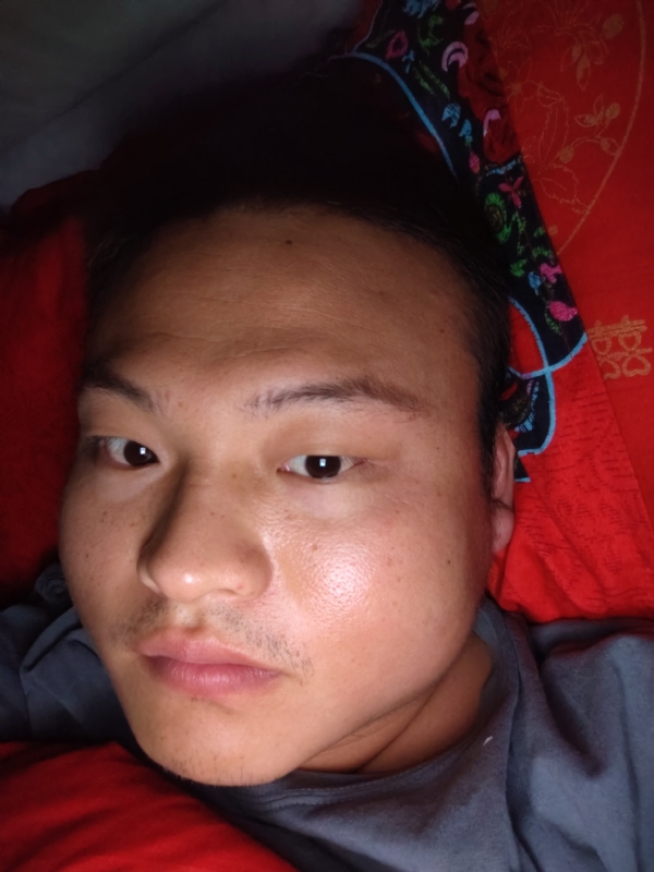 大黄的第一张照片--桂林相亲服务中心