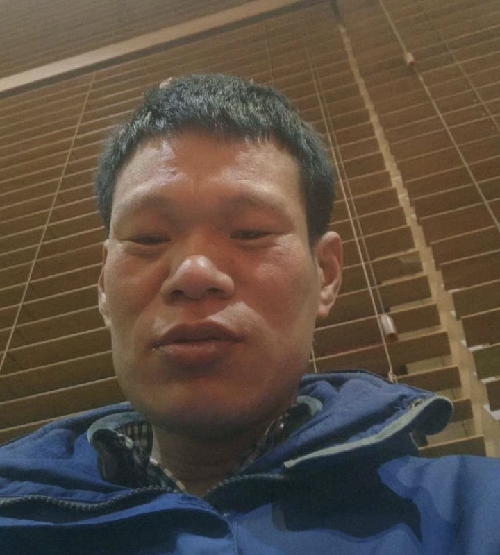 爱你在心口难开的第一张照片--桂林相亲服务中心