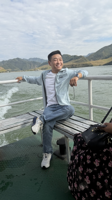 烟花易笑的第二张照片--桂林相亲服务中心