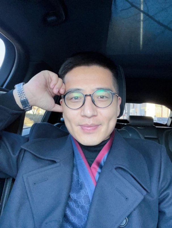 只为与你相遇的第二张照片--桂林相亲服务中心