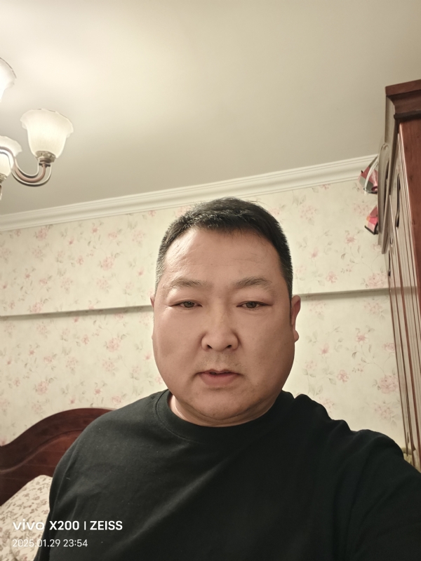 峰哥的第一张照片--桂林相亲服务中心