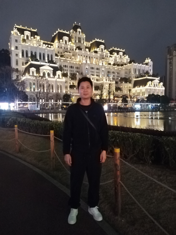 另一半的她的第三张照片--桂林相亲服务中心