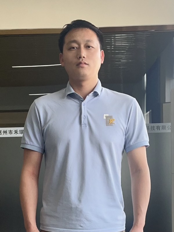 鹊桥的第一张照片--桂林相亲服务中心