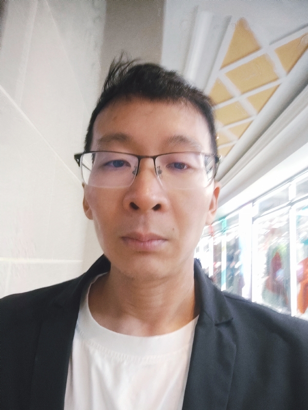 欣欣向荣的第一张照片--桂林相亲服务中心