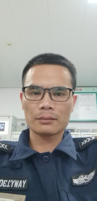 一直都在的第一张照片--桂林相亲服务中心