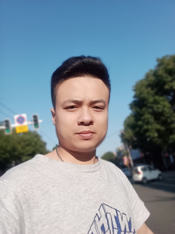 简简单单的第一张照片--桂林相亲服务中心