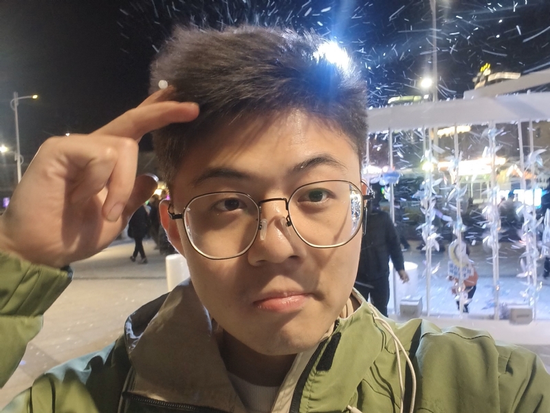 独揽星河的第一张照片--桂林相亲服务中心