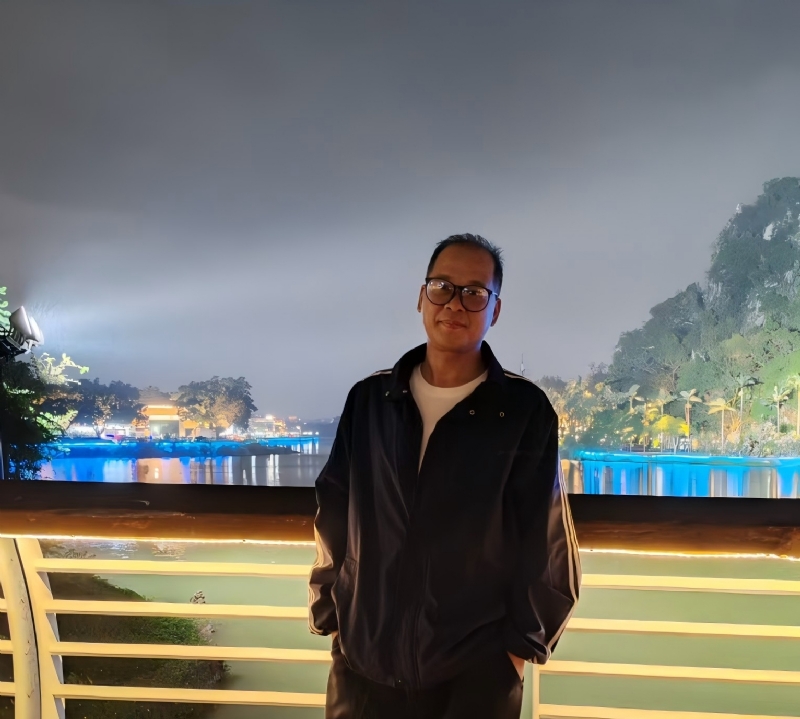 高山流云的第一张照片--桂林相亲服务中心