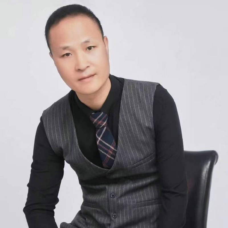 子昂的第二张照片--桂林相亲服务中心